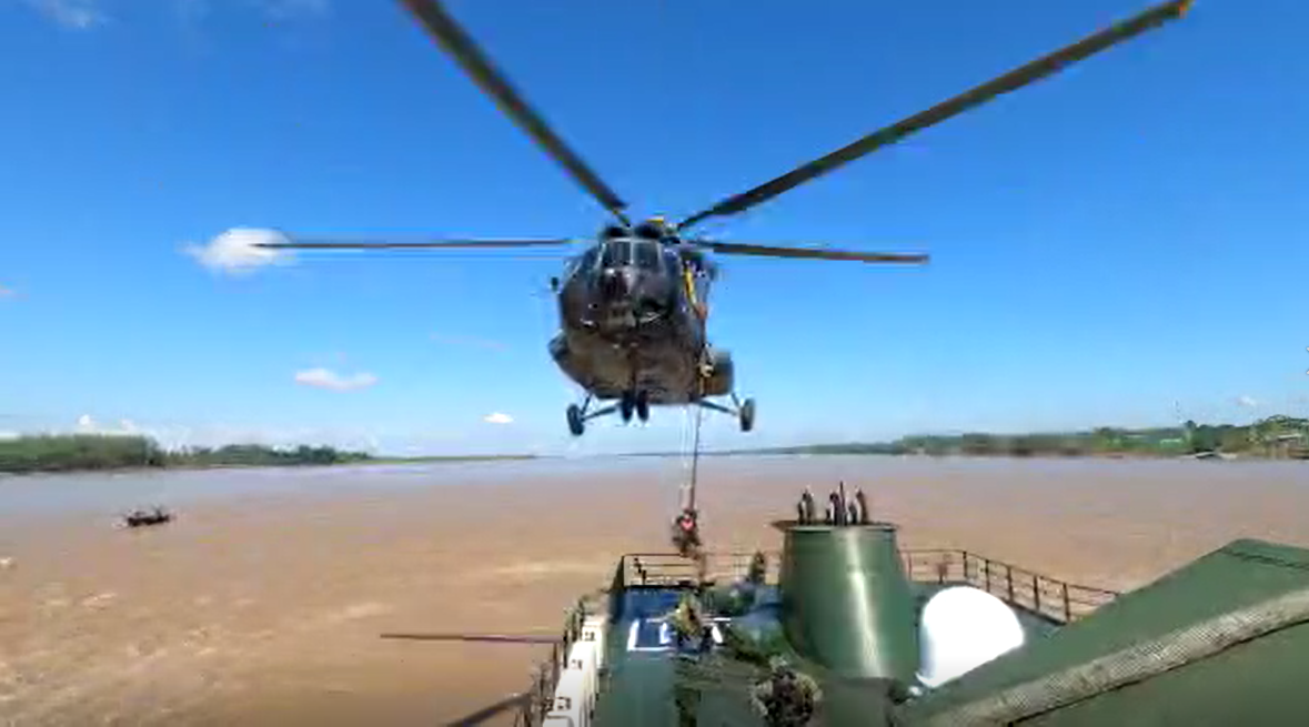 Inserción de operaciones Especiales de la Marina de Guerra del Perú en el Amazonas